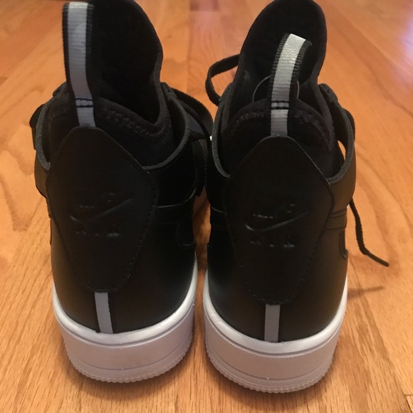 Nike Air Force 1 Ultraforce Mid Sneaker Black - Picture 7 of 8
